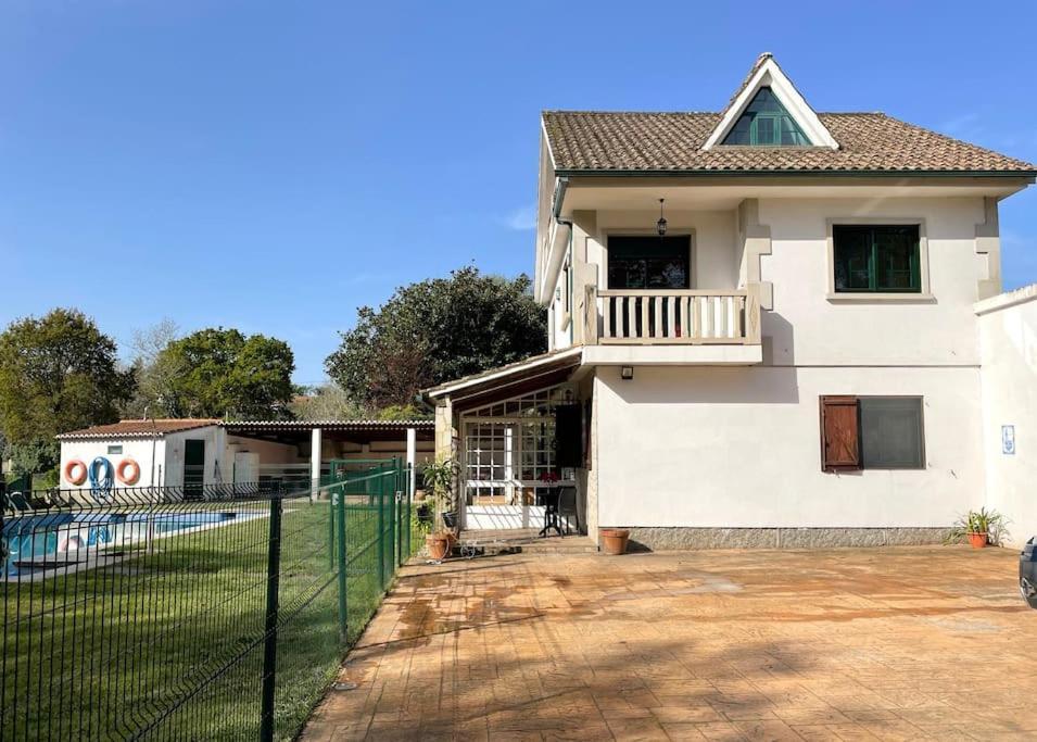 فيلا Amplia Casa Familiar بونتيفيذرا المظهر الخارجي الصورة